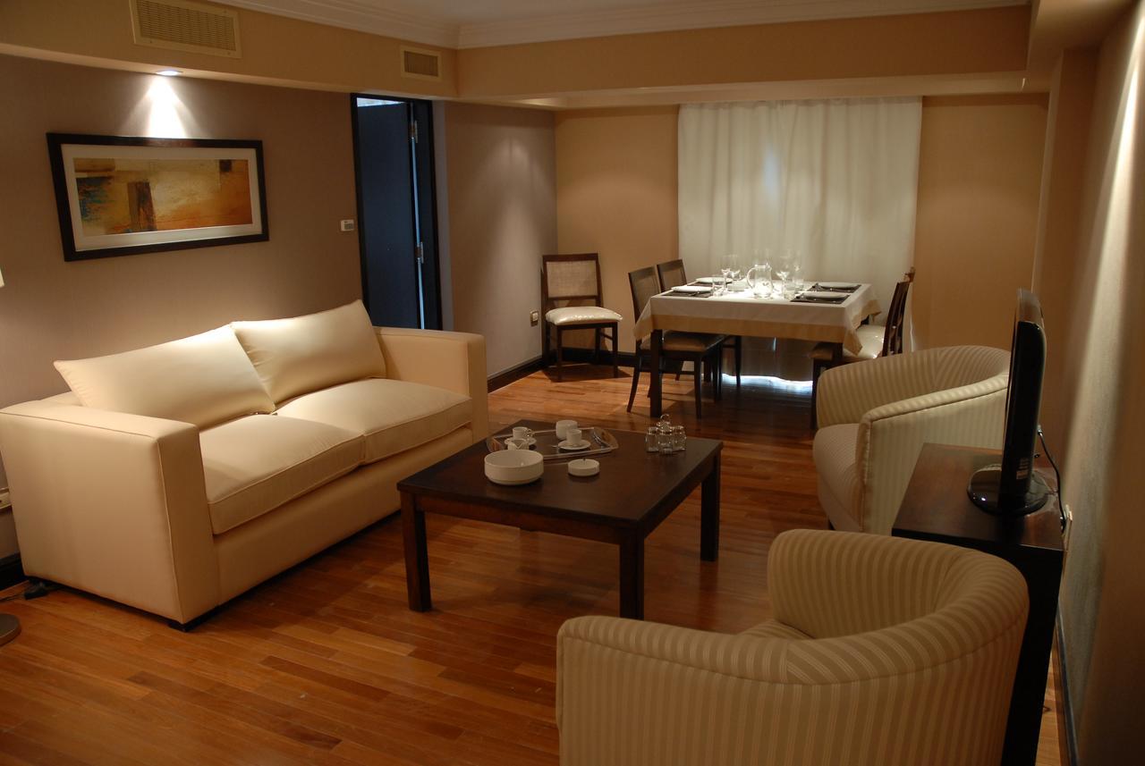 Premium Tower Suites メンドーサ エクステリア 写真