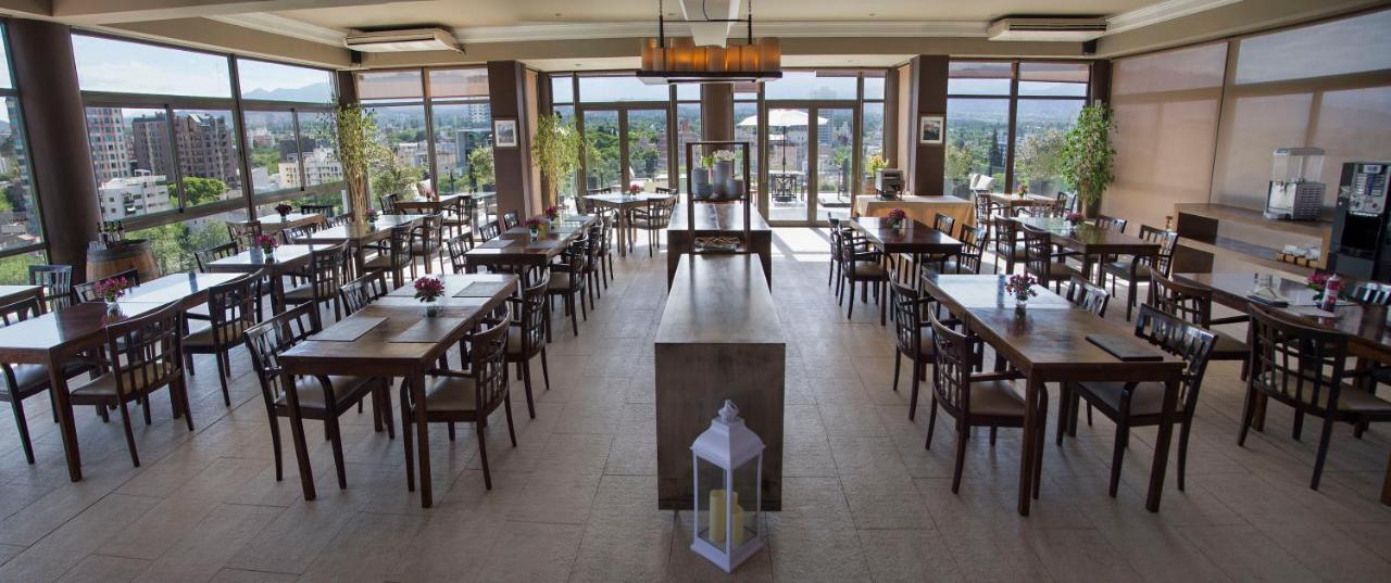 Premium Tower Suites メンドーサ エクステリア 写真